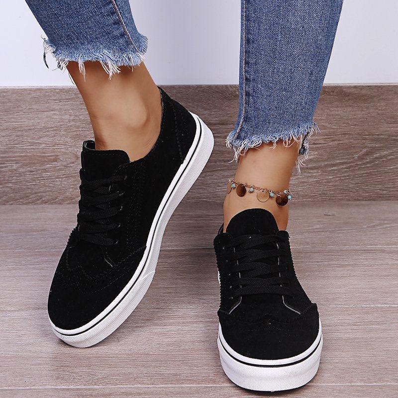 Chaussures plates peu profondes à lacets pour femme à bout rond
