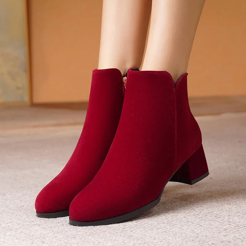 Bottes en suède pour femme à bout pointu et fermeture éclair latérale