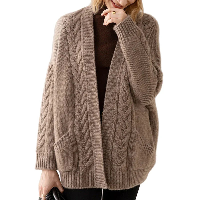 Pull mi-long en maille torsadée ample à col en V pour femme