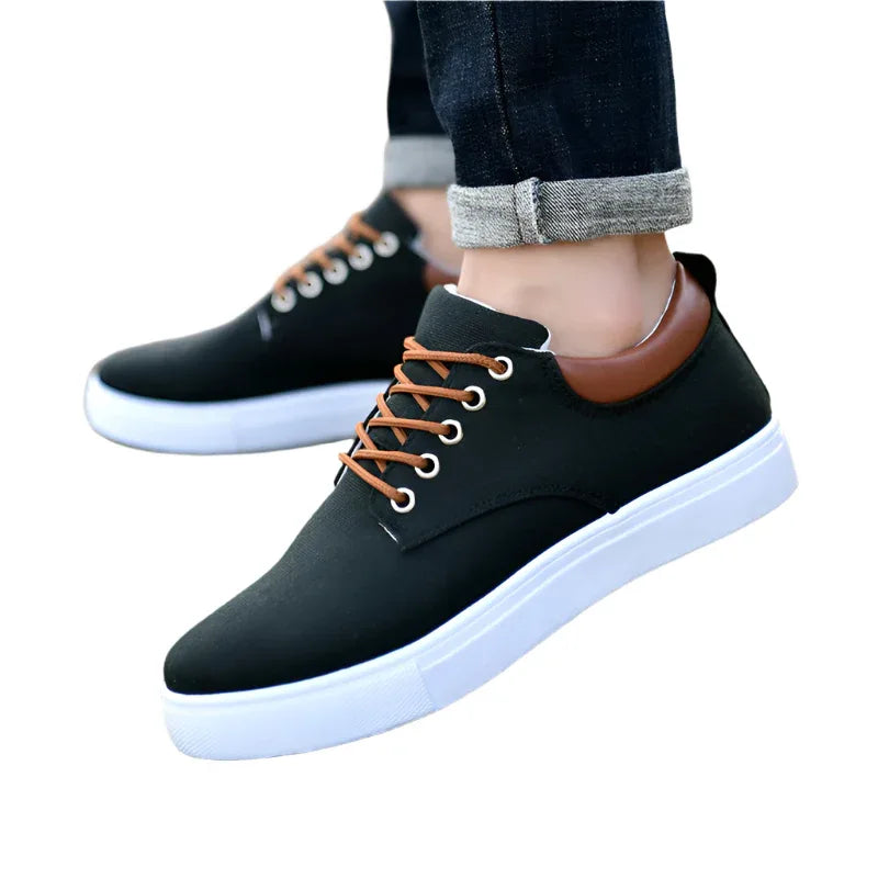 Herren-Sneaker aus trendigem Canvas