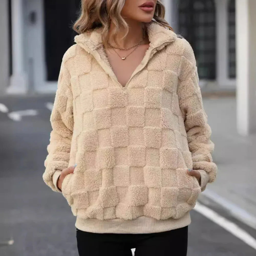 Pull-over en peluche ample à carreaux et col montant zippé pour femme
