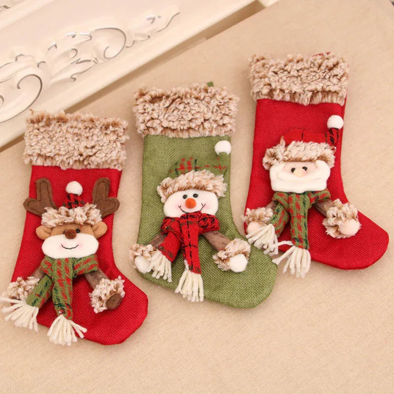 Chaussettes de Noël suspendues en peluche de lin en trois dimensions