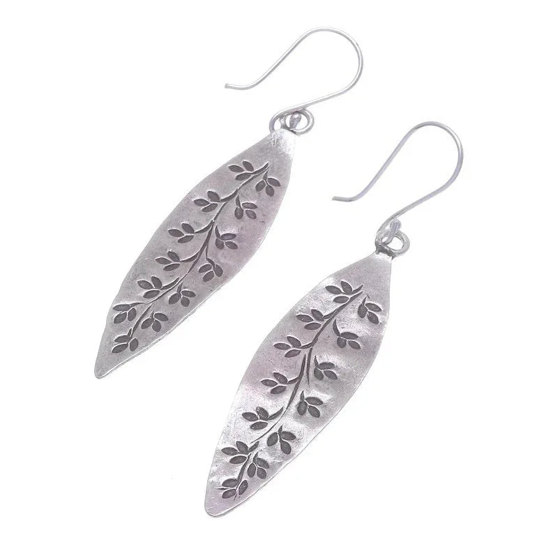 Boucles d'oreilles rétro bohémiennes en forme de feuille