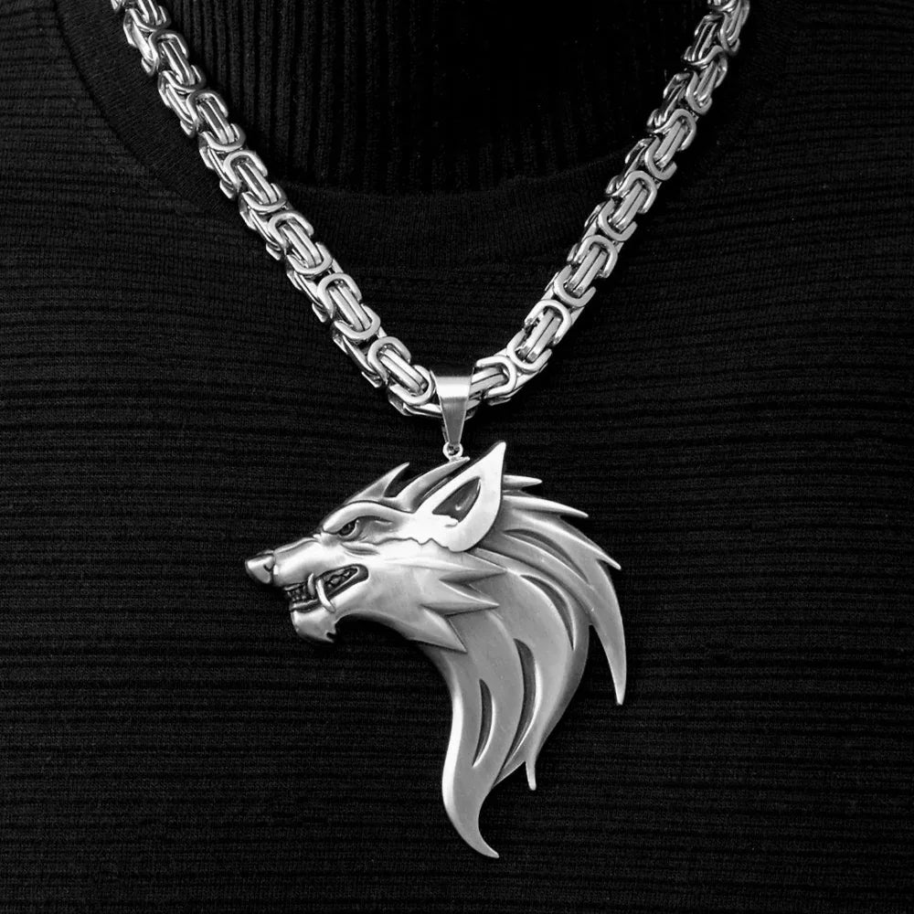 Collier homme avec pendentif tête de loup