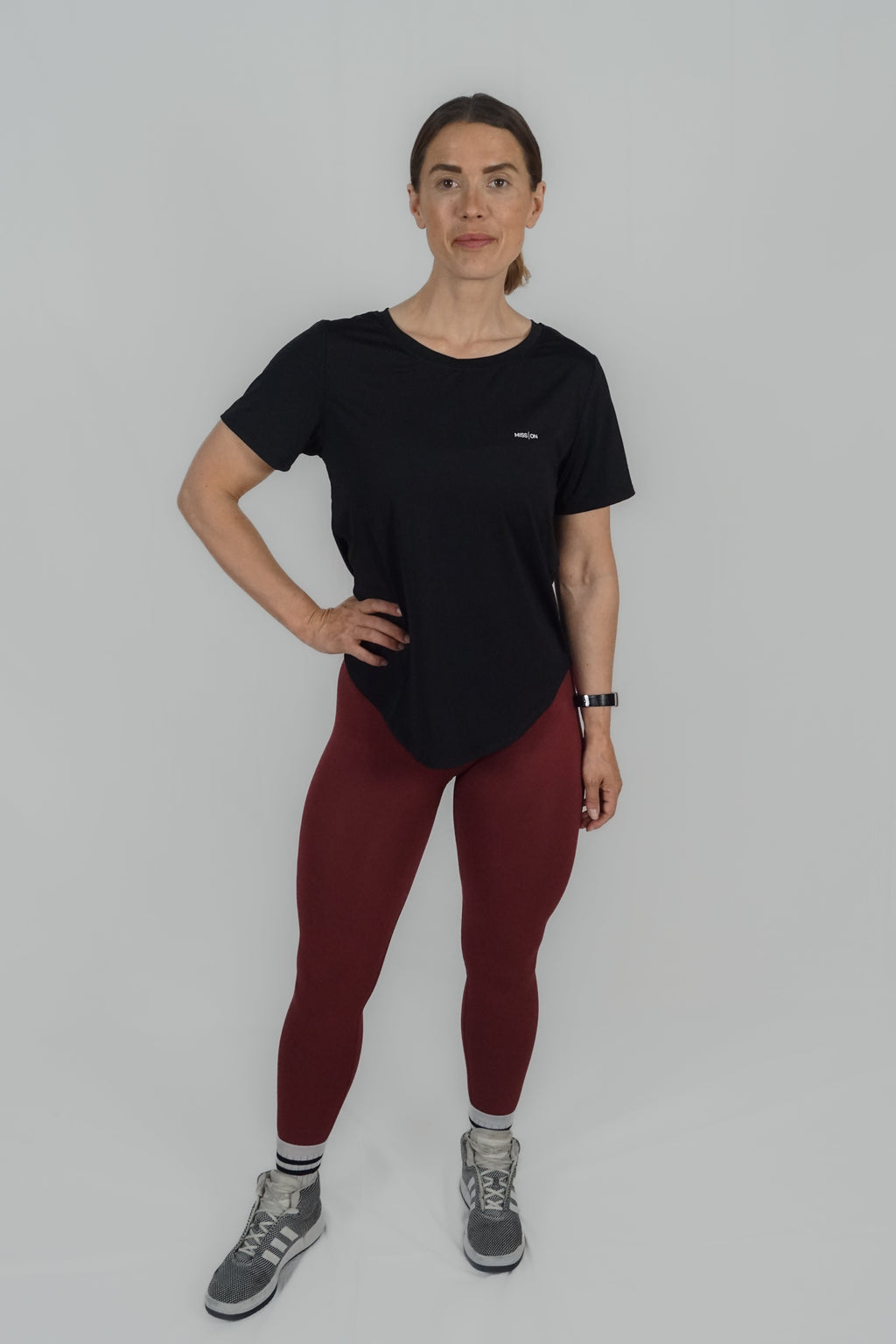 MISS ON ROUNDED T-shirt