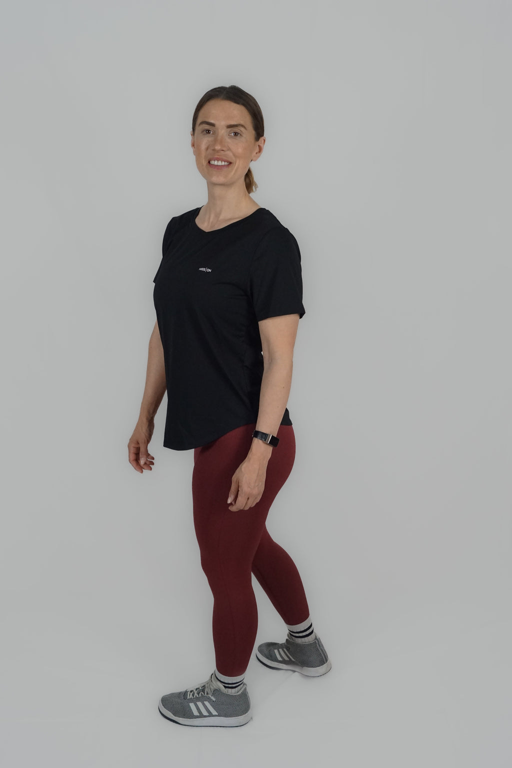 MISS ON ROUNDED T-shirt