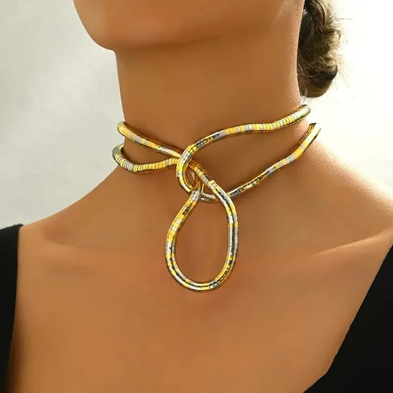 Collier élégant femme en forme de serpent