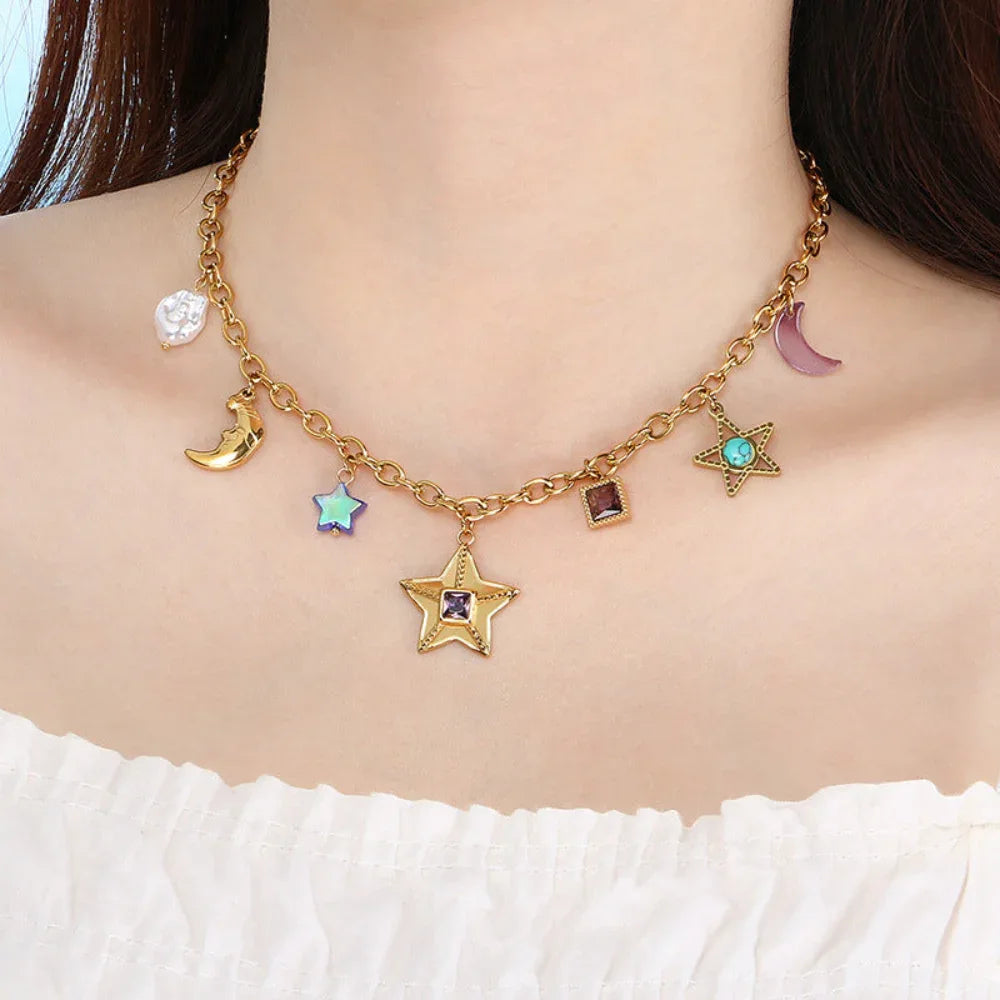 Collier Femme en Acier Inoxydable avec Perles en Verre Artificiel Colorées Étoiles et Lunes Tendance