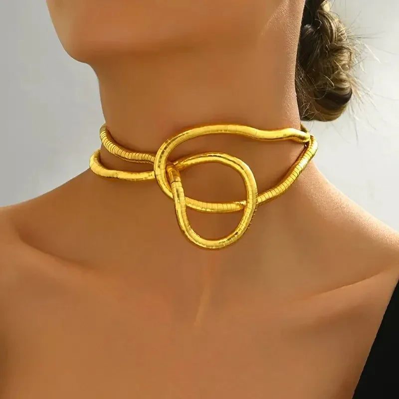Collier élégant femme en forme de serpent