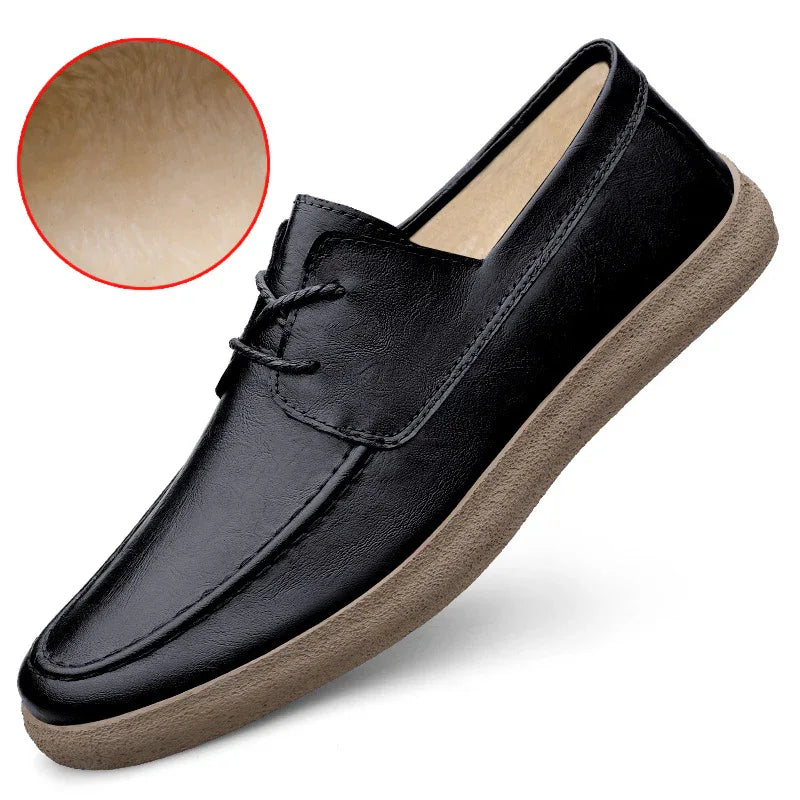 Atmungsaktive Herren-Slipper aus Leder im Retro-Stil