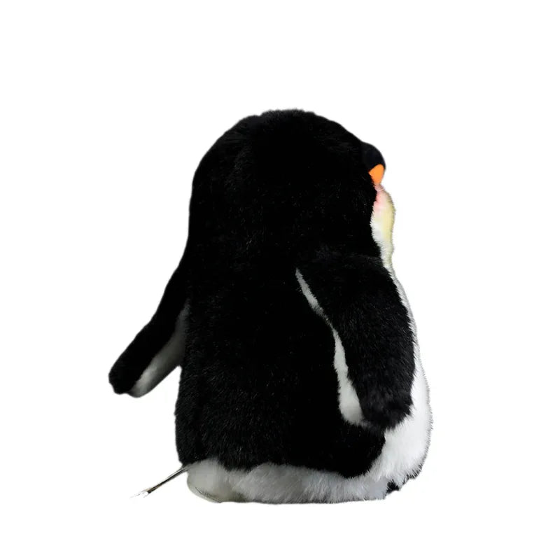 Niedlicher flauschiger Pinguin-Plüschtier
