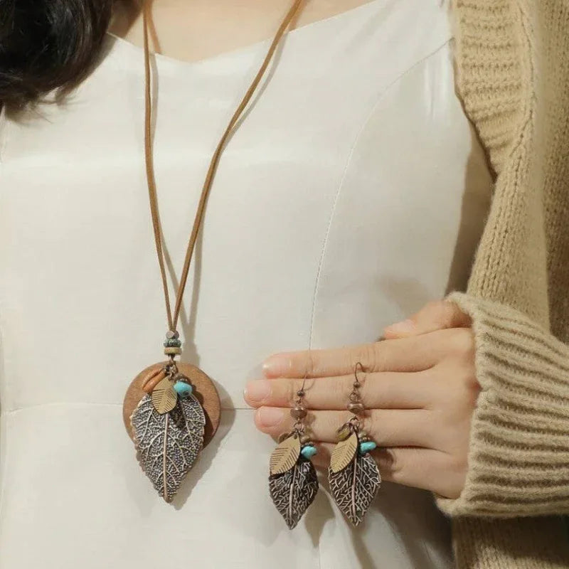 Ensemble de bijoux boucles d'oreilles et collier style bohème rétro pour tenue transfrontalière