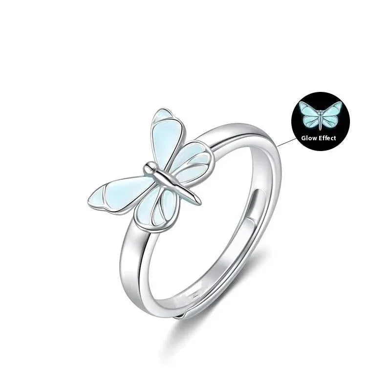 Leuchtender blauer Schmetterlingsring